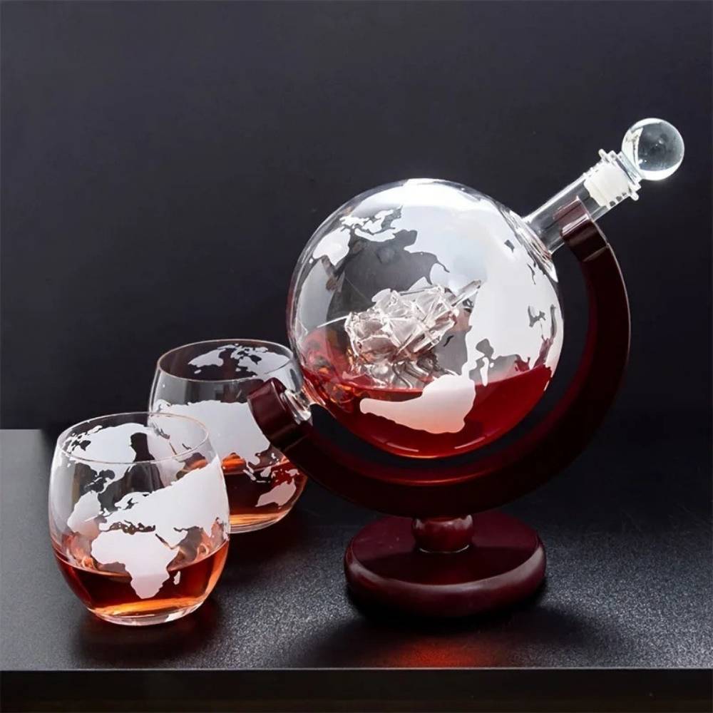 kugelförmige Whisky-Karaffe - Inklusive 2 Gratisgläsern