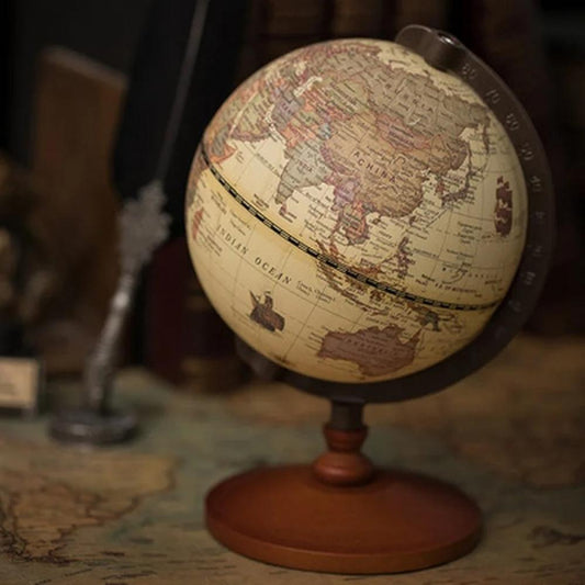 Geografischer Globus im Vintage-Stil